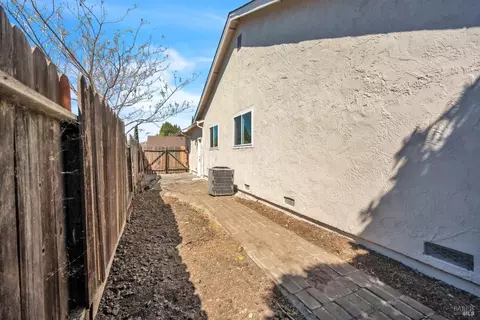 793 Marigold Dr, Fairfield, CA 94533 photo 36