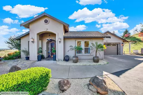 4157 Shelly Ln, Vacaville, CA 95688