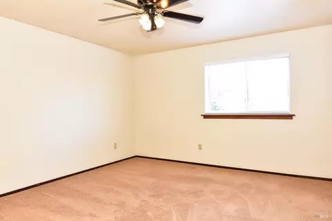 Bedroom - 418 Nut Tree Rd, Vacaville, CA 95687 photo 1 of 1