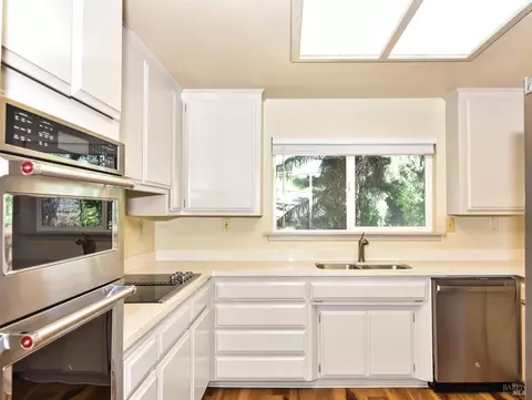 Kitchen - 418 Nut Tree Rd, Vacaville, CA 95687 photo 3 of 3