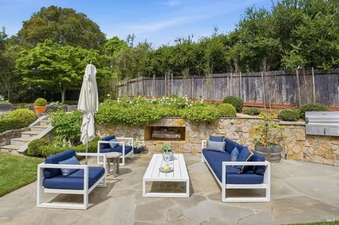 Exterior - 32 Edgewood Ave, Mill Valley, CA 94941 photo 9 of 20