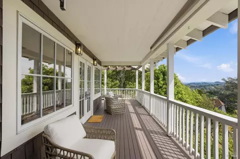 Exterior - 32 Edgewood Ave, Mill Valley, CA 94941 photo 6 of 20
