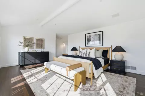 Bedroom - 32 Edgewood Ave, Mill Valley, CA 94941 photo 4 of 12