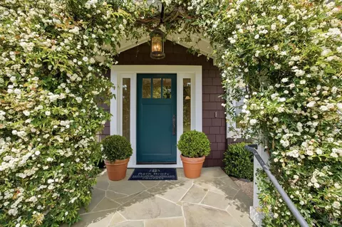 32 Edgewood Ave, Mill Valley, CA 94941