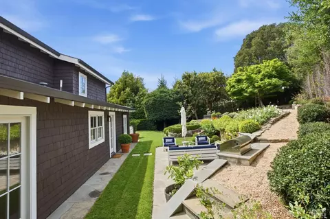 Exterior - 32 Edgewood Ave, Mill Valley, CA 94941 photo 11 of 20