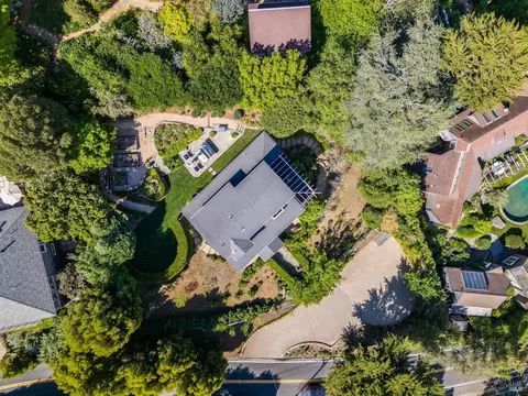 View/Area - 32 Edgewood Ave, Mill Valley, CA 94941 photo 4 of 4