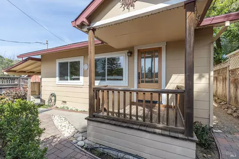 18090 Las Lomas Rd, Sonoma, CA 95476