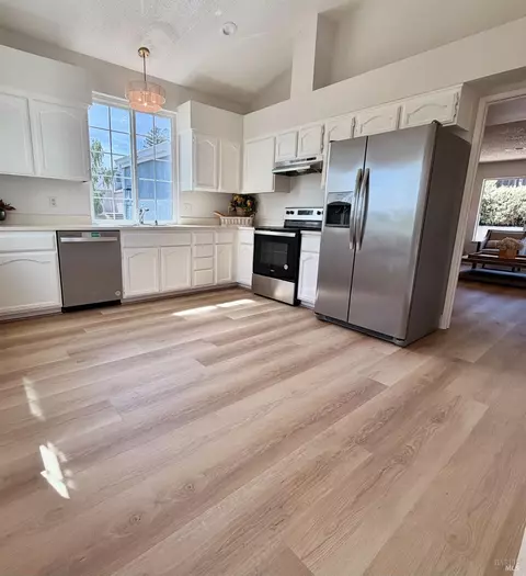 659 Rose Dr, Benicia, CA 94510 photo 7