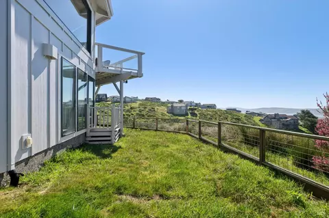Exterior - 557 Oceana Dr, Dillon Beach, CA 94929 photo 9 of 14