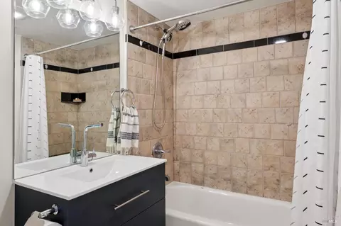Bath - 557 Oceana Dr, Dillon Beach, CA 94929 photo 1 of 7