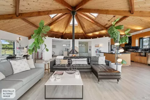 Living - 557 Oceana Dr, Dillon Beach, CA 94929 photo 13 of 15