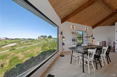 Dining - 557 Oceana Dr, Dillon Beach, CA 94929 photo 5 of 5