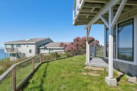 Exterior - 557 Oceana Dr, Dillon Beach, CA 94929 photo 10 of 14