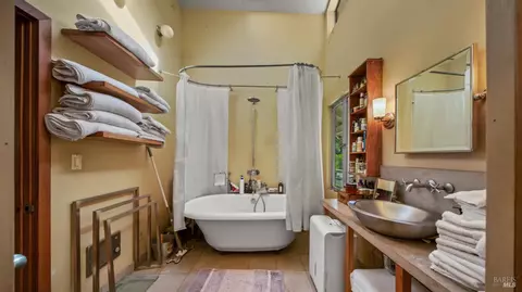 Bath - 1 Alamo Way, Lagunitas, CA 94938 photo 2 of 2