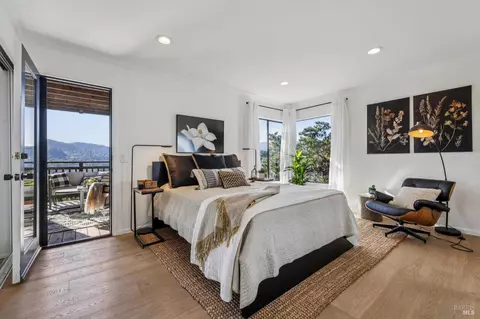 Bedroom - 369 Headlands Ct, Sausalito, CA 94965 photo 1 of 3