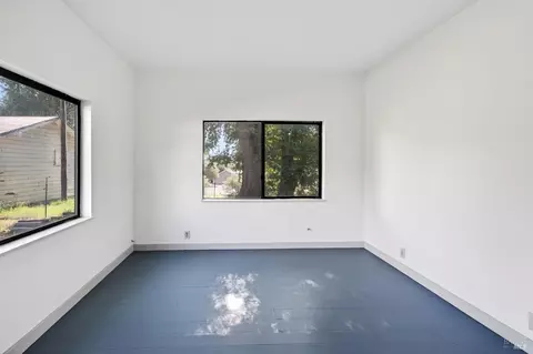 Bedroom - 8680 128 Hwy, Philo, CA 95466 photo 2 of 3