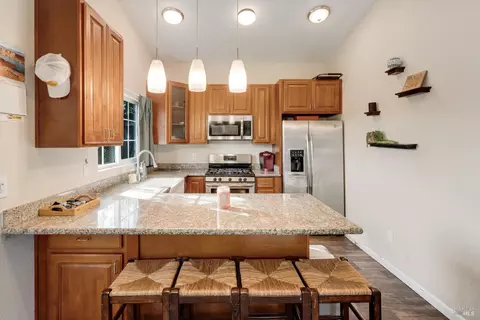 Kitchen - 353 Patrick Ln, Windsor, CA 95492 photo 11 of 12
