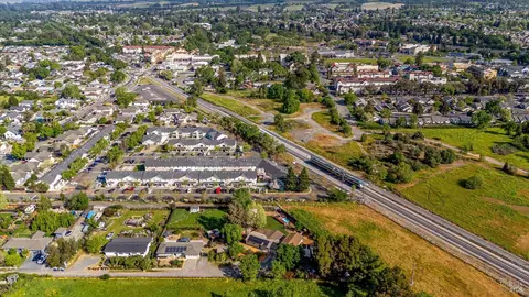 View/Area - 353 Patrick Ln, Windsor, CA 95492 photo 2 of 3