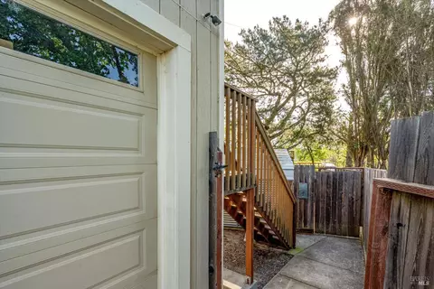 Exterior - 353 Patrick Ln, Windsor, CA 95492 photo 15 of 28