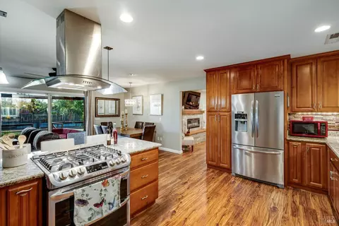 Kitchen - 353 Patrick Ln, Windsor, CA 95492 photo 3 of 12