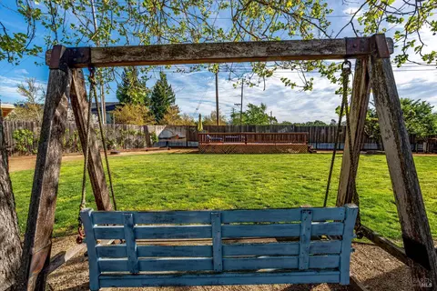 Exterior - 353 Patrick Ln, Windsor, CA 95492 photo 25 of 28