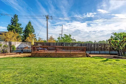 Exterior - 353 Patrick Ln, Windsor, CA 95492 photo 28 of 28