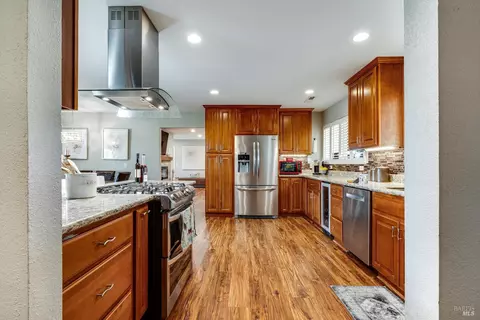 Kitchen - 353 Patrick Ln, Windsor, CA 95492 photo 1 of 12