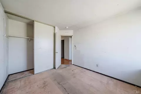 Bedroom - 401 Birkdale Dr, Vallejo, CA 94591 photo 7 of 7
