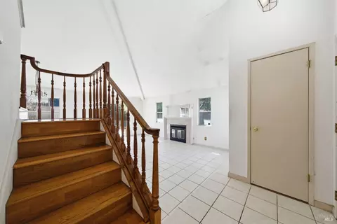 Entry Way - 401 Birkdale Dr, Vallejo, CA 94591 photo 2 of 2