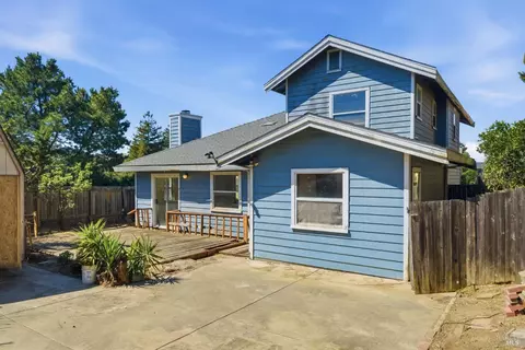 Exterior - 401 Birkdale Dr, Vallejo, CA 94591 photo 3 of 7