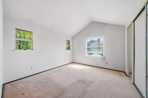 Bedroom - 401 Birkdale Dr, Vallejo, CA 94591 photo 2 of 7