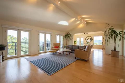 Living - 1163 Mountain Pine Rd, Cloverdale, CA 95425 photo 2 of 4