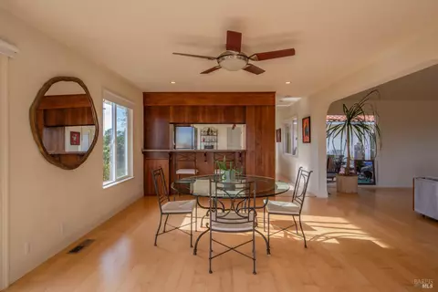 Dining - 1163 Mountain Pine Rd, Cloverdale, CA 95425 photo 1 of 2