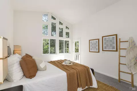 Bedroom - 137 Koch Rd, Corte Madera, CA 94925 photo 2 of 5