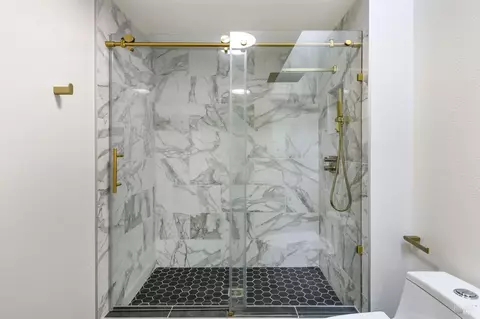 Bath - 137 Koch Rd, Corte Madera, CA 94925 photo 1 of 3