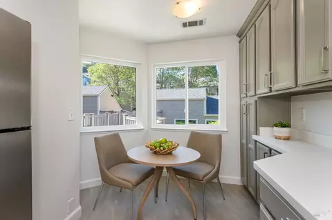 Kitchen - 137 Koch Rd, Corte Madera, CA 94925 photo 5 of 5