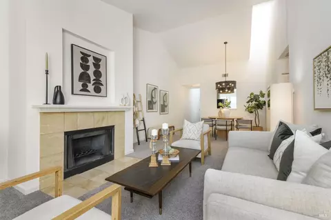 137 Koch Rd, Corte Madera, CA 94925