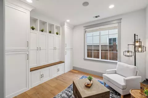 Entry Way - 4193 Summer Gate Ave, Vallejo, CA 94591 photo 7 of 19