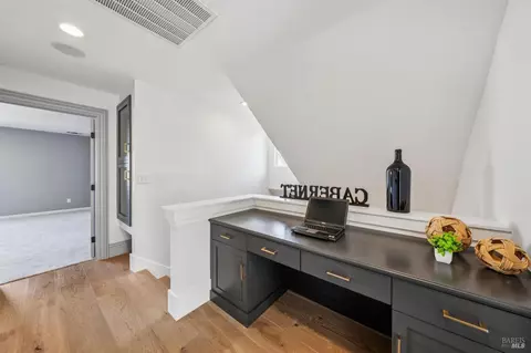 Entry Way - 4193 Summer Gate Ave, Vallejo, CA 94591 photo 18 of 19