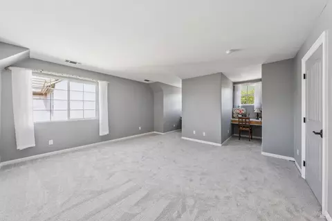 Bedroom - 4193 Summer Gate Ave, Vallejo, CA 94591 photo 10 of 12