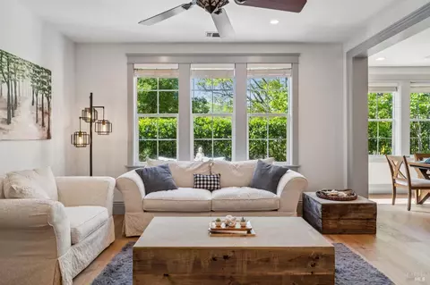 Living - 4193 Summer Gate Ave, Vallejo, CA 94591 photo 3 of 5