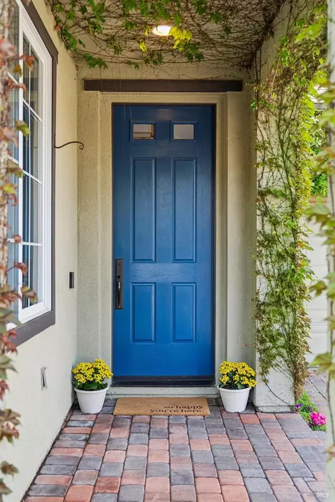 Entry Way - 4193 Summer Gate Ave, Vallejo, CA 94591 photo 1 of 19