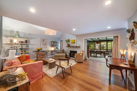 1430 Wallis Ct, Saint Helena, CA 94574