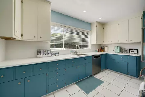 Kitchen - 657 Washington St, Vallejo, CA 94590 photo 1 of 4