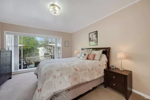 Bedroom - 657 Washington St, Vallejo, CA 94590 photo 1 of 6