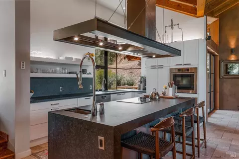 Kitchen - 4752 Burke Hill Dr, Ukiah, CA 95482 photo 1 of 6