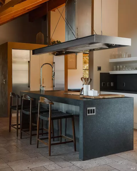 Kitchen - 4752 Burke Hill Dr, Ukiah, CA 95482 photo 6 of 6