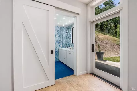 Entry Way - 4752 Burke Hill Dr, Ukiah, CA 95482 photo 4 of 4