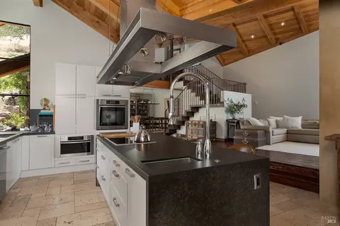 Kitchen - 4752 Burke Hill Dr, Ukiah, CA 95482 photo 2 of 6