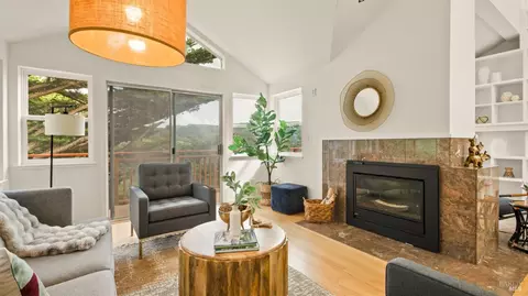 Living - 301 Greene St, Mill Valley, CA 94941 photo 2 of 2